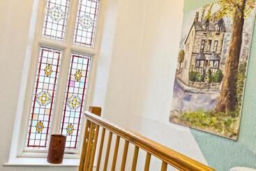 پانسیون Lyndhurst Guest House