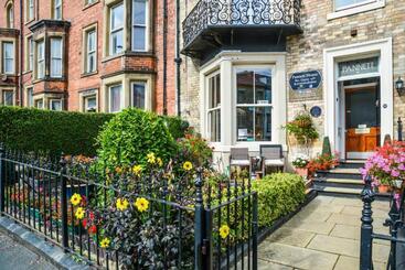 Pannett House Guesthouse - Whitby