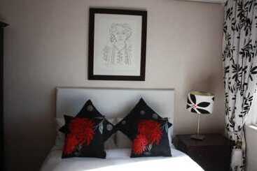 پانسیون The Boston Guest House