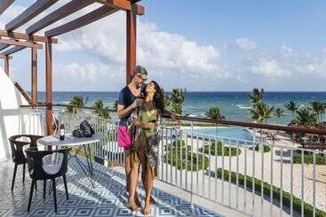 استراحتگاه El Beso Adults Only at Ocean Riviera Paradise - All Inclusive