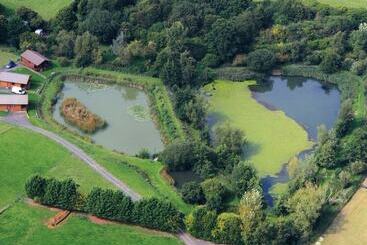 بيت Watermeadow Lakes & Lodges