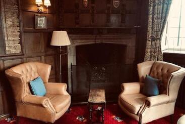 Woodsome Hall Golf Club Dormy House