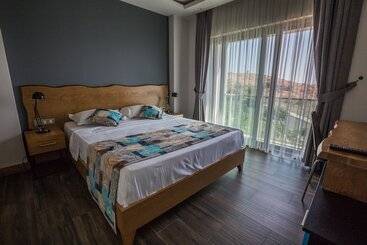 Degirmenburnu Residence