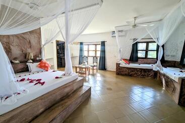 هتل Bahati Villa