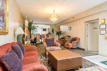 هتل Quality Inn