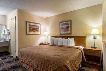 هتل Quality Inn