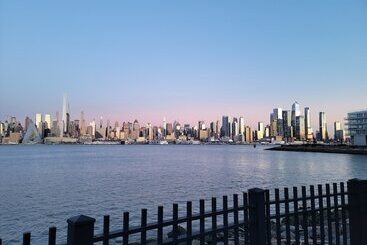 호텔 Courtyard By Marriott Edgewater Nyc Area