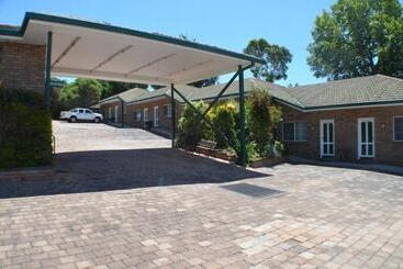 هتل Deer Park Motor Inn Armidale