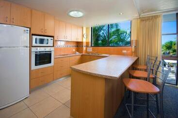 호텔 Headland Tropicana Resort