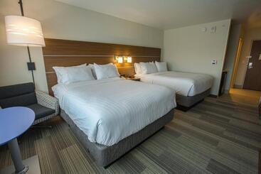 هتل Holiday Inn Express & Suites Boise Airport, An Ihg