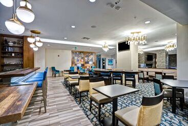 Hotel Homewood Suites By Hilton Boston Brooklinelongwood Medical