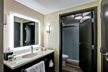 Hotel Homewood Suites By Hilton Boston Brooklinelongwood Medical