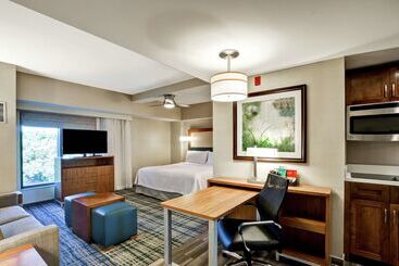 Hotel Homewood Suites By Hilton Boston Brooklinelongwood Medical
