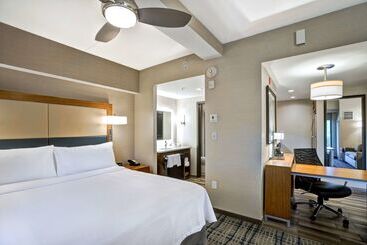 Hotel Homewood Suites By Hilton Boston Brooklinelongwood Medical