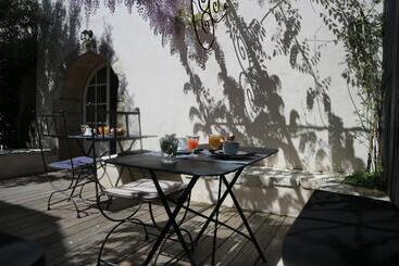 هتل La Maison Douce