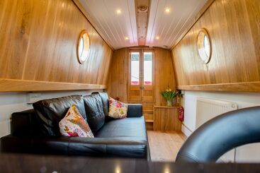 هتل Narrowboat Puzzle