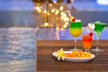 Ocean Edge Suites & Hotel Colombo