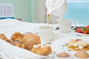 Ocean Edge Suites & Hotel Colombo