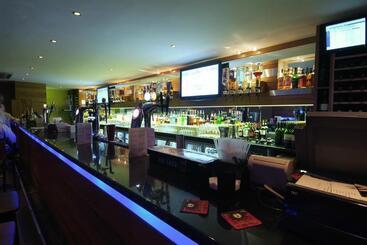 Parklands Hotel & Country Club