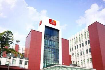 Smile Hotel Usj