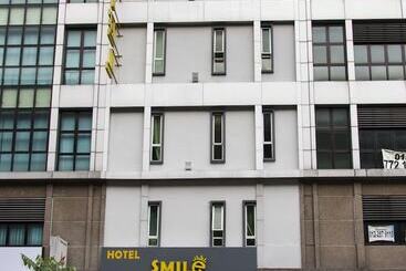 Smile Hotel Usj