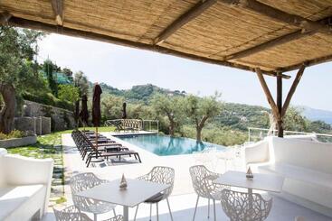 هتل Villa Fiorella Art