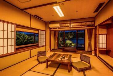هتل Ooedo Onsen Monogatari Premium Koshinoyu