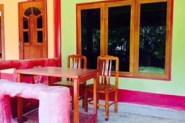膳宿费 Pai Friendly Resort
