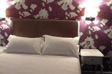 پانسیون Shorehead Guest House