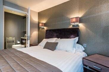 پانسیون Shorehead Guest House