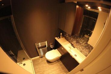 پانسیون Shorehead Guest House