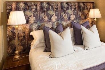 Roundthorn Country House & Luxury Apartments