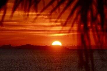 Sibaja Palms Sunset Beach Apartment