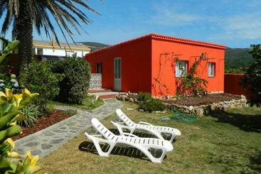 Bungalow 2 Para 4 Personas - Lariño
