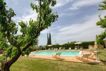هتل Agriturismo Il Barco
