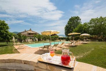 هتل Agriturismo Il Barco