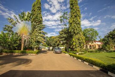 Askay Hotel Suites