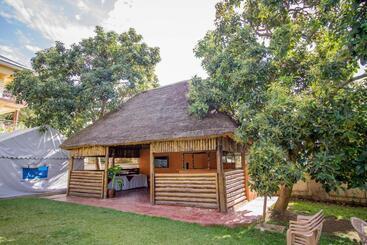 Askay Hotel Suites