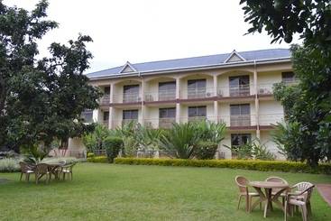 Askay Hotel Suites