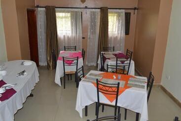Askay Hotel Suites