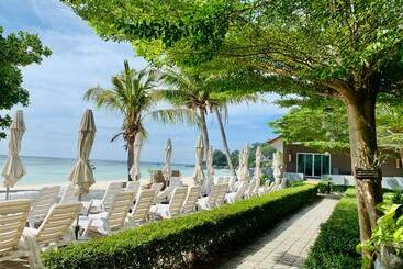هتل Bella Vista Beach Resort Koh Lipe