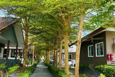 هتل Bella Vista Beach Resort Koh Lipe