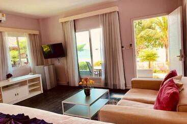 هتل Bella Vista Beach Resort Koh Lipe