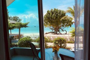 هتل Bella Vista Beach Resort Koh Lipe