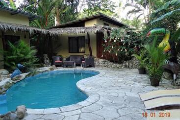 هتل Casa Caribbean Coconut