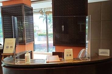 هتل Courtyard By Marriott Raipur
