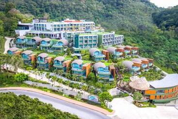 هتل Crest Resort & Pool Villas   Sha Extra Plus