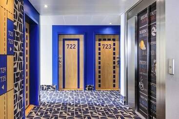 בית מלון כפרי Ibis Budget Lausanne Bussigny