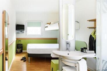 בית מלון כפרי Ibis Budget Lausanne Bussigny