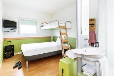 בית מלון כפרי Ibis Budget Lausanne Bussigny